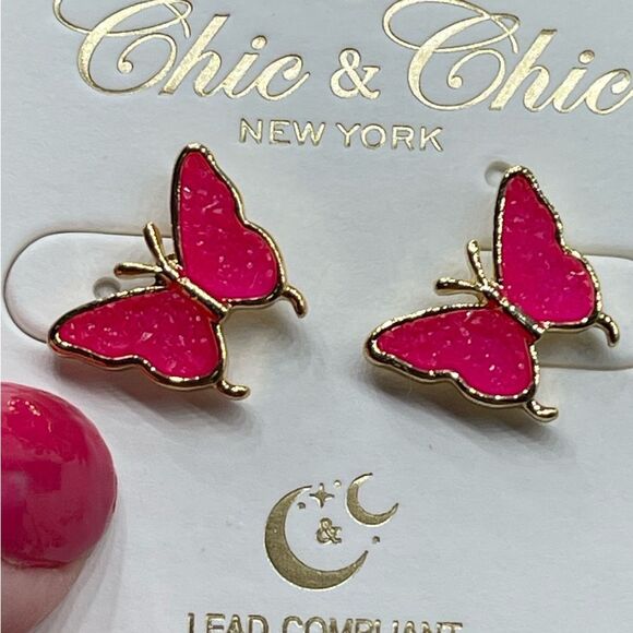 NWT Chic n Chic electric pink druzy butterfly post style earrings - Picture 2 of 4